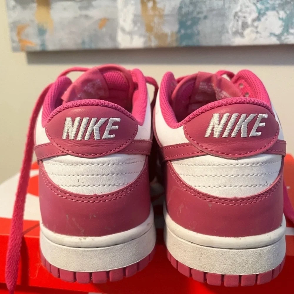 Nike Women's Pink and White Sneakers - Picture 4 of 5